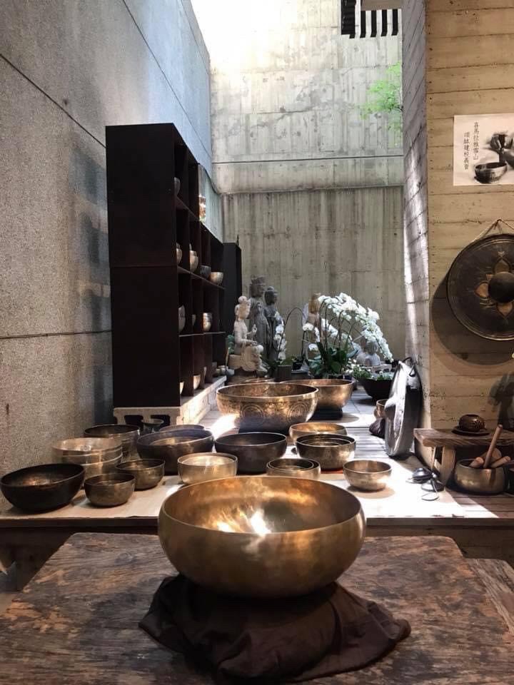 頌缽晚上